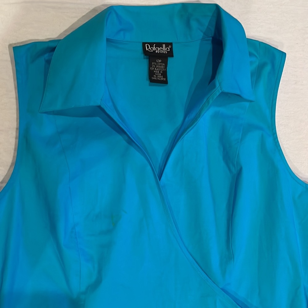 Blouse - Picture 2 of 5